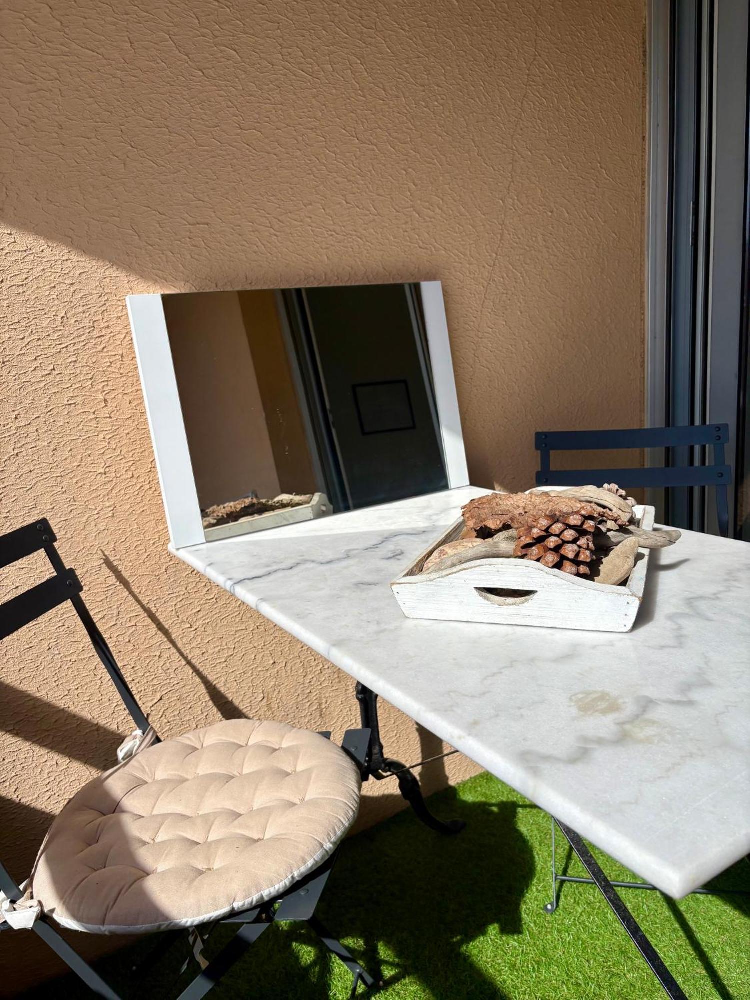 Appartamento Sejour Au Port Hyères Esterno foto